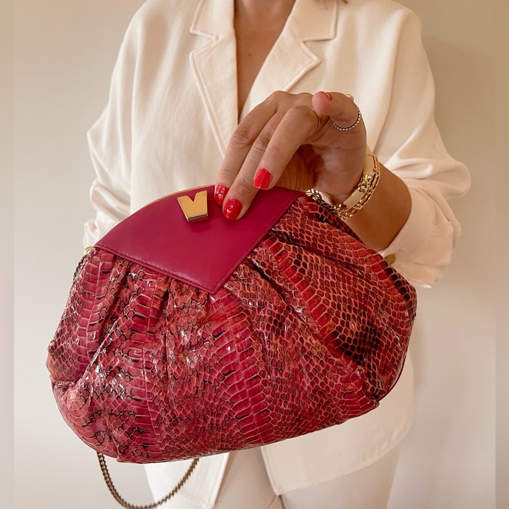 Vintage pink snake purse